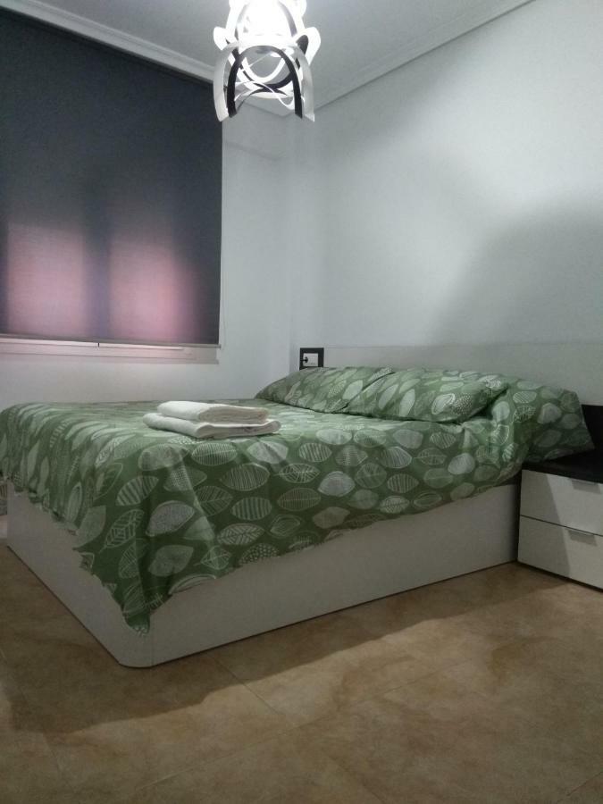 Piso Almeria Playa מראה חיצוני תמונה